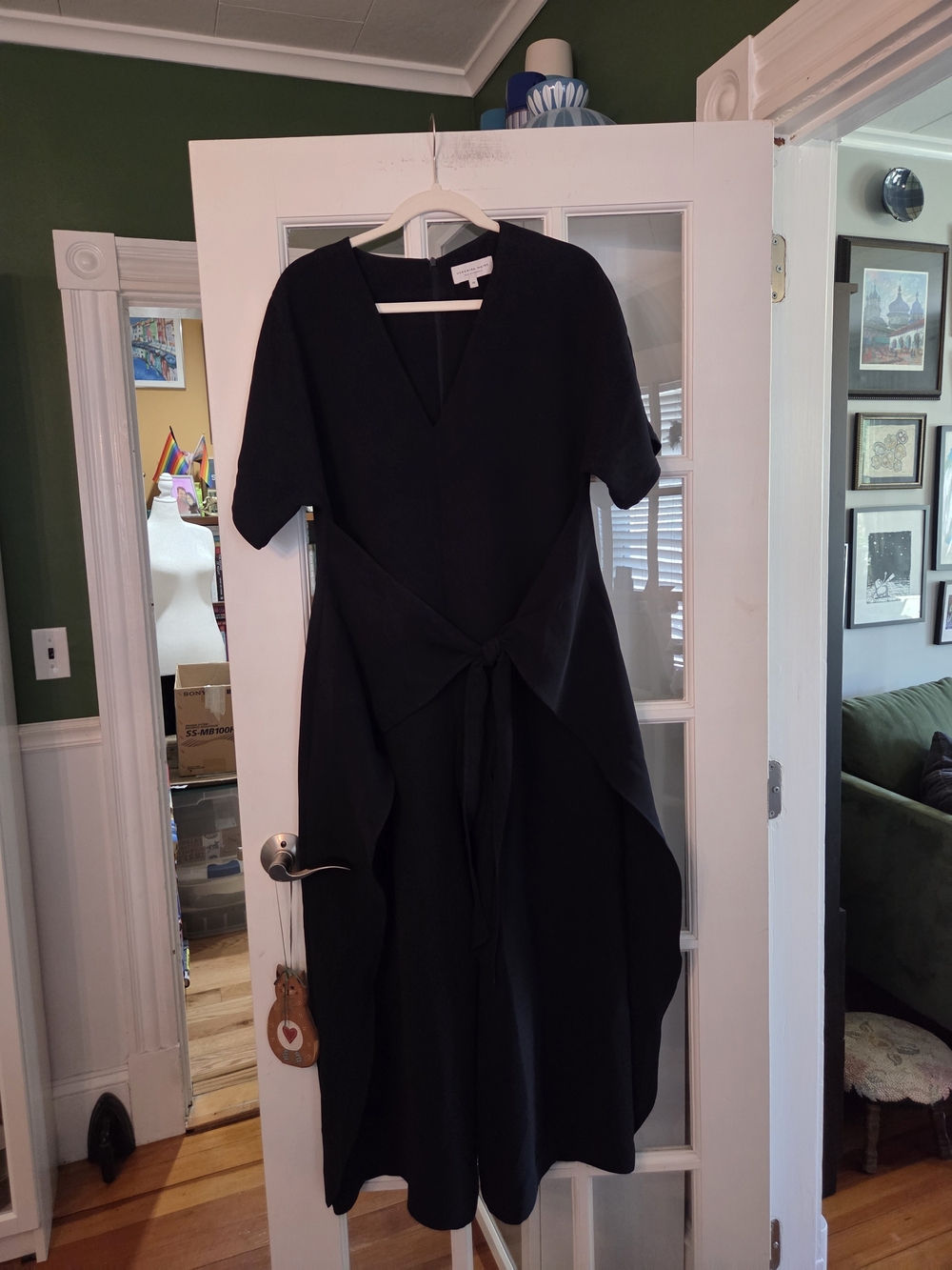 Veronika Maine Navy Blue V-Neck Tie-Waist Jumpsuit - Size 8US (Runs Large)